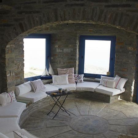 Bioclimatic Stone Built Villa Καστριανή Εξωτερικό φωτογραφία